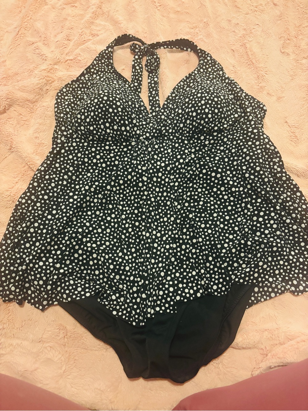 Catalina Suddenly Slim Black Swim Dress